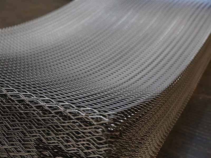 GENİŞLETİLMİŞ METAL